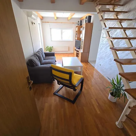 Antonia Apartman *